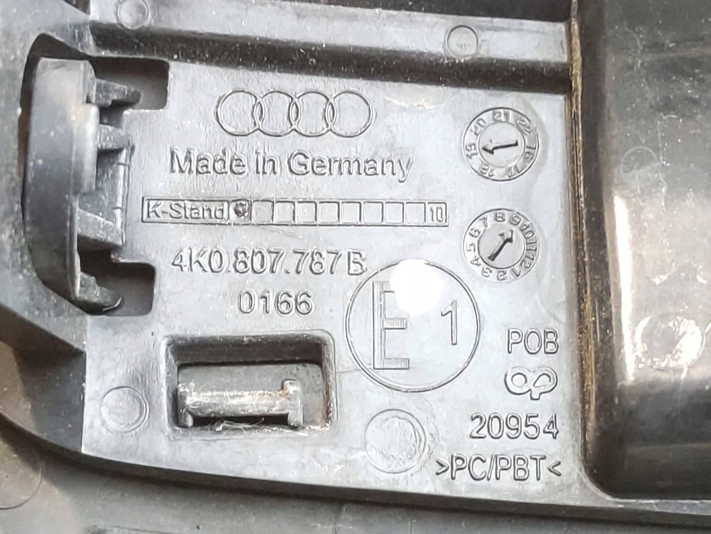 фото №10, Audi a6 c8 заглушка розпилювача лівий перед 4k0807787b