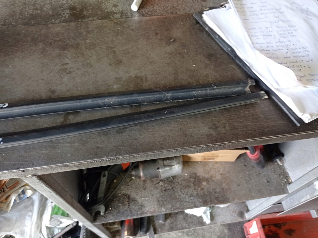 фото №4, Opel corsa c 3d - молдинг ущільнювач двері правий перед