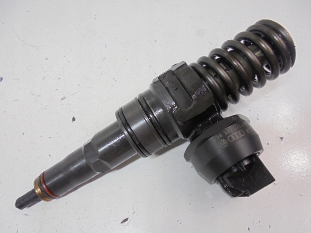 фото №1, Ford galaxy mk1 насос-форсунка 038130073ag 1,9tdi 0414720215