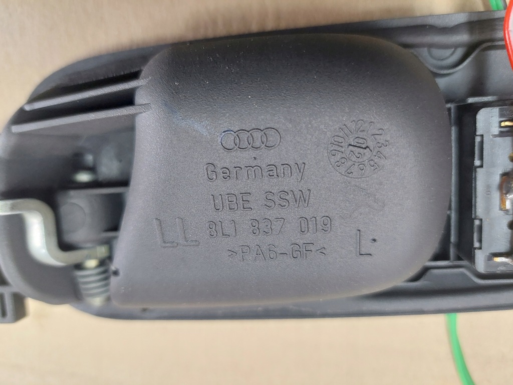 фото №4, Ручка внутрішня перед ліва audi a3 8l справна пружинка + динамік