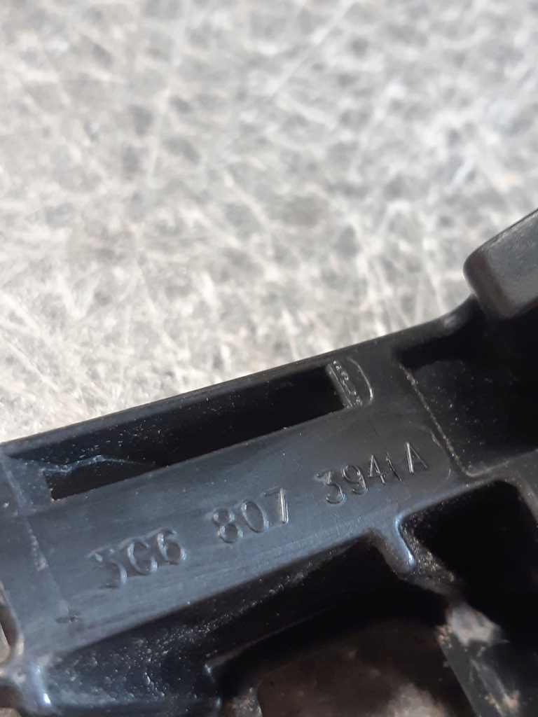 фото №6, Напрямна бампера лівий задня 5g6807393 vw golf vii hb