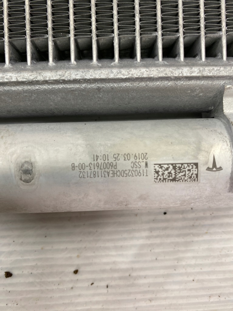 фото №5, Радіатор кондиціонера tesla s права 6007613