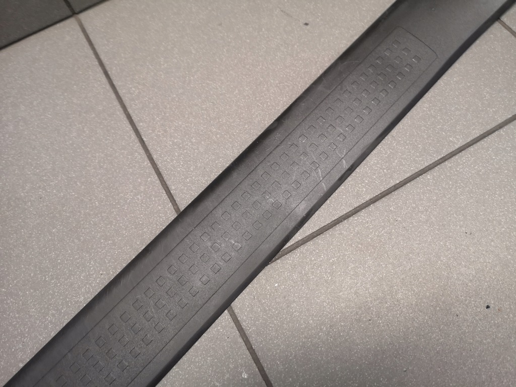 фото №6, Защита накладка порог правая audi a4 b6 8e0853374