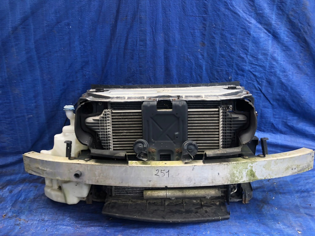 фото №1, Pas передній радіатор mercedes w251 3.0 3.2 cdi