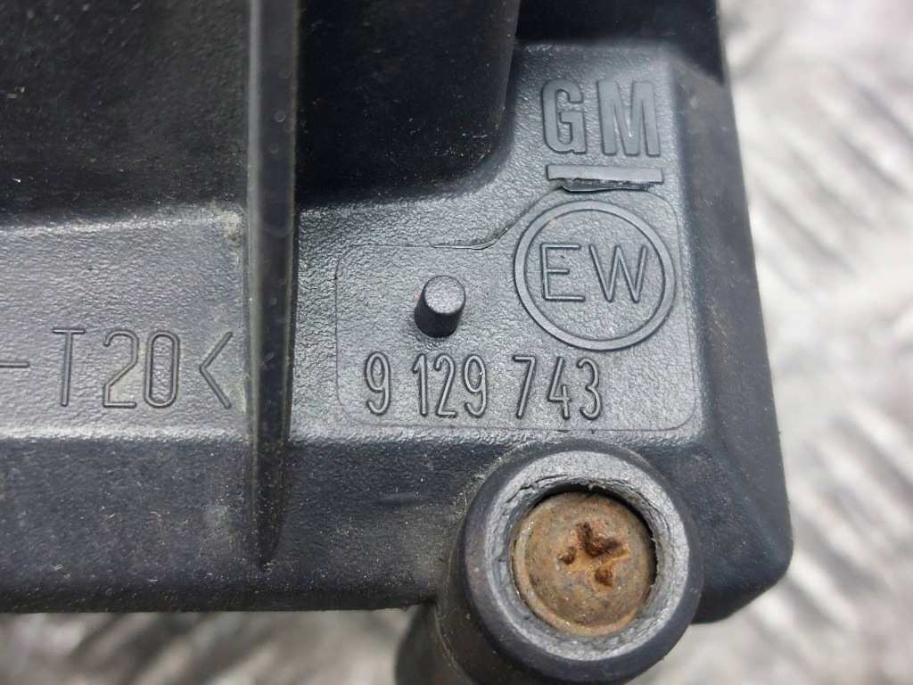 фото №3, Корпус фильтра воздуха + расходомер труба opel corsa c 1.2 16v