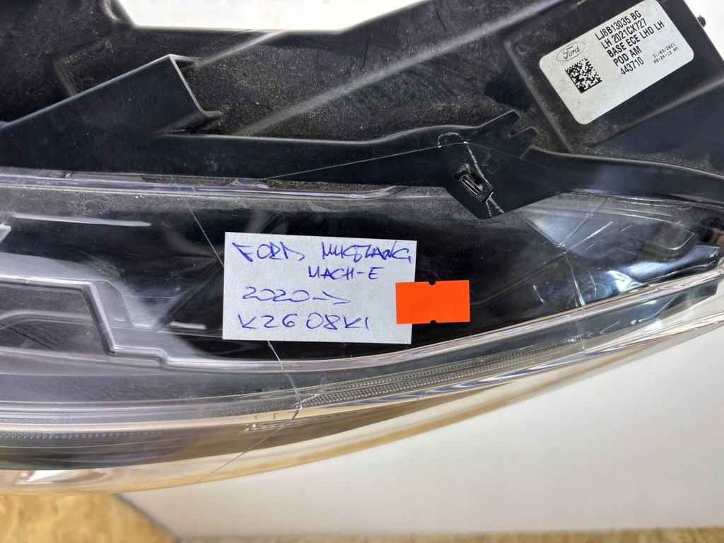 фото №13, Ford mustang mach-e 2022 лампи передні