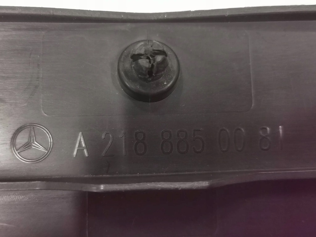 фото №11, Рамка, подкладка, кронштейн номерного знака rej. mercedes cls w-218 przed lift 604