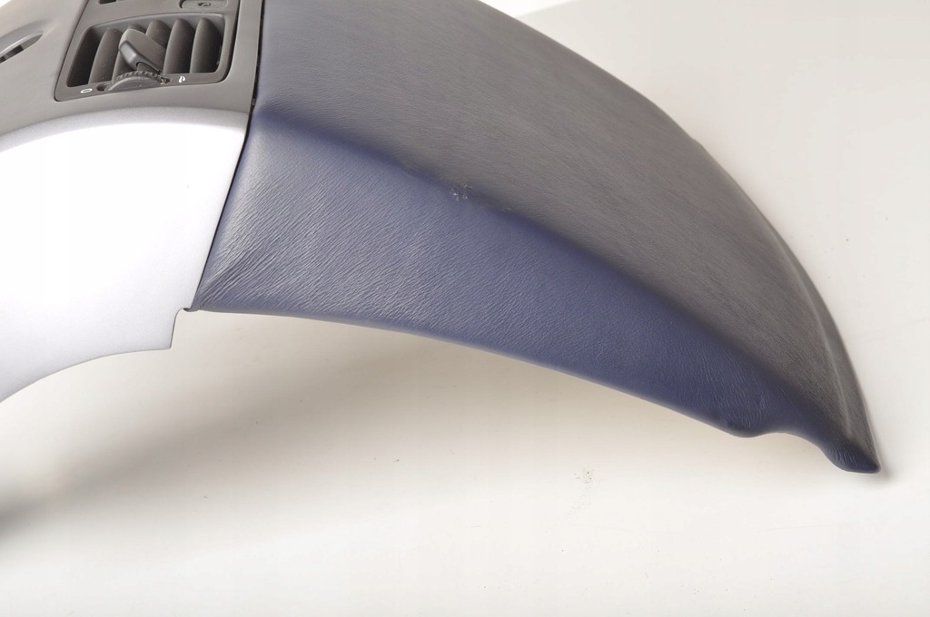 фото №3, Aston martin vanquish i vantage рамка радио защита