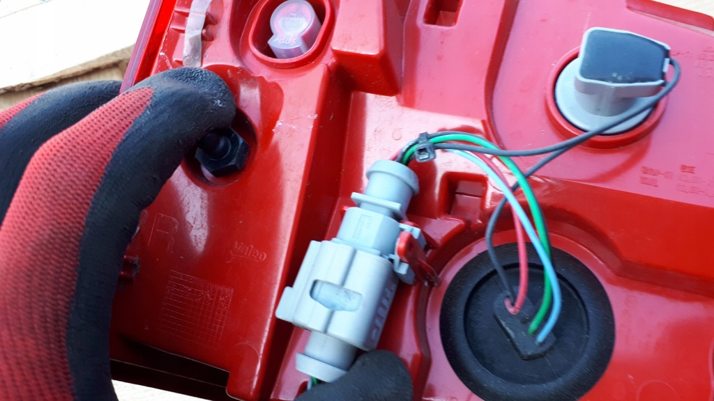 фото №11, S6 c7 4g a6 лампа правая задняя led w крыло usa