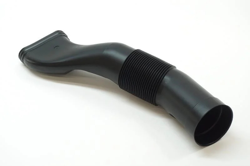 фото №1, Левая труба воздухозаборник mercedes w211 w219 v8 a1130942282