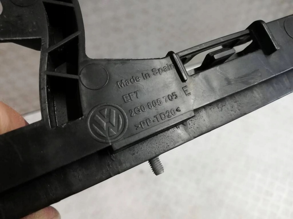 фото №8, Vw polo vi кронштейн решётка радиатора решетка 2g0805705e