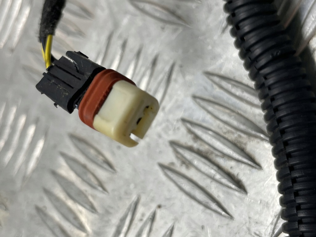 фото №10, Opel insignia b електропроводка джгут бампера 39112232