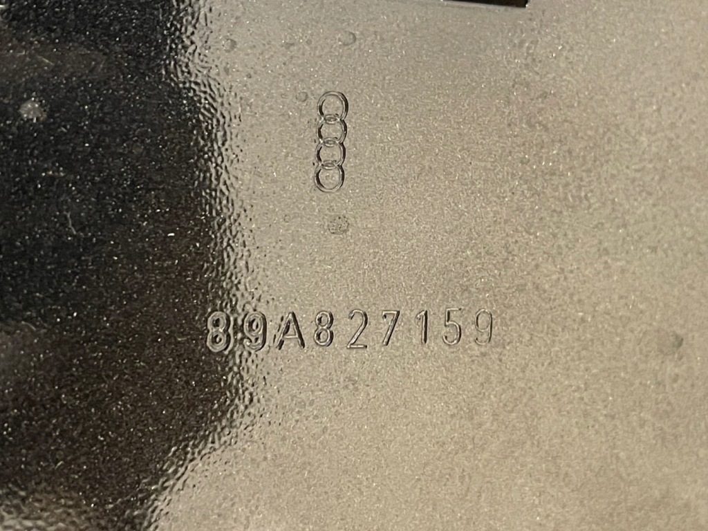 фото №12, Ładna крышка багажника багажника audi q4 etron e-tron 21-25 89a827105 89a827159