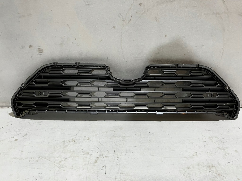 фото №2, Rav4 v решётка радиатора решётка радиатора с pdc серебристая