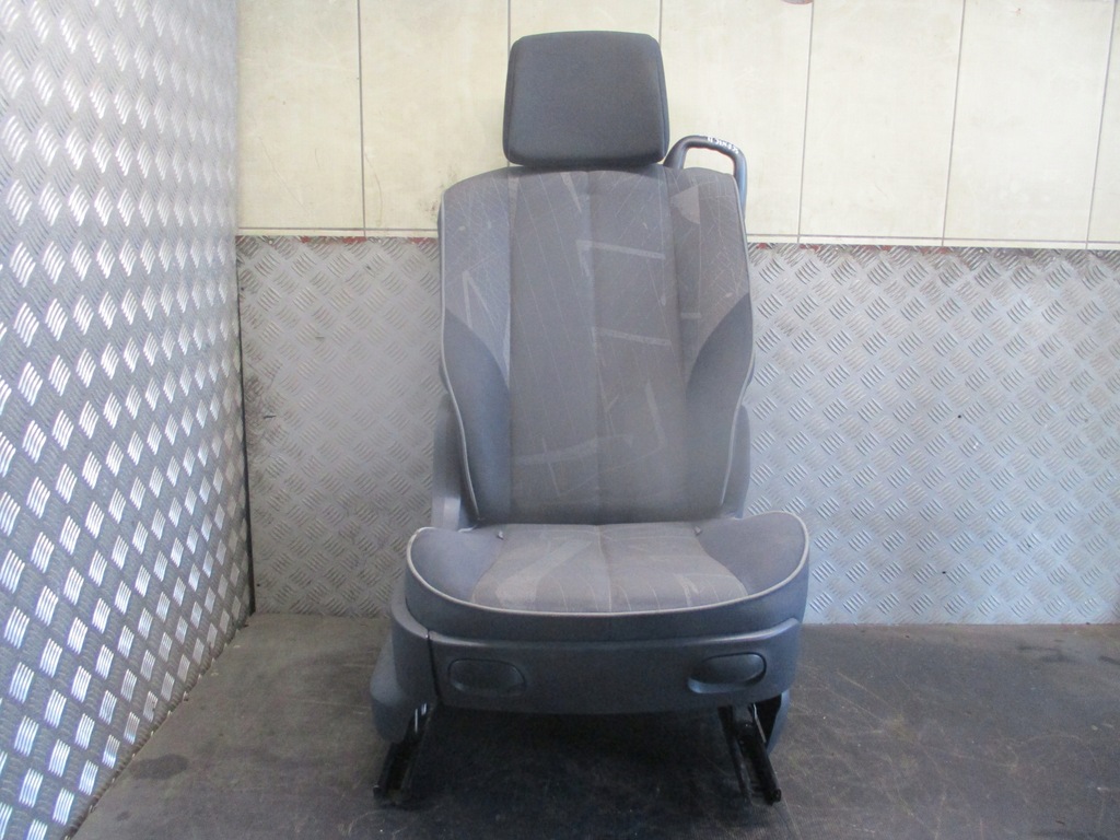фото №1, Сиденье правый перед renault scenic ii 03-09r