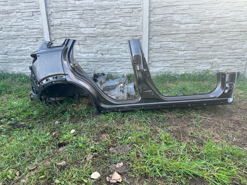 фото №1, Cx-3 крыло правый задний порог длинный