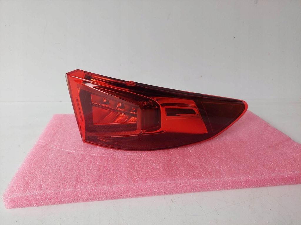 фото №1, Seat cupra fromentor лампа права задня задня led