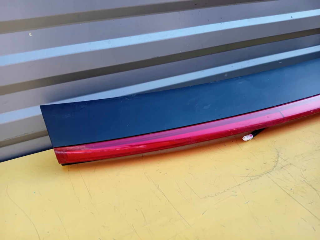 фото №3, Honda insight лампа стоп накладка крышки 09-14