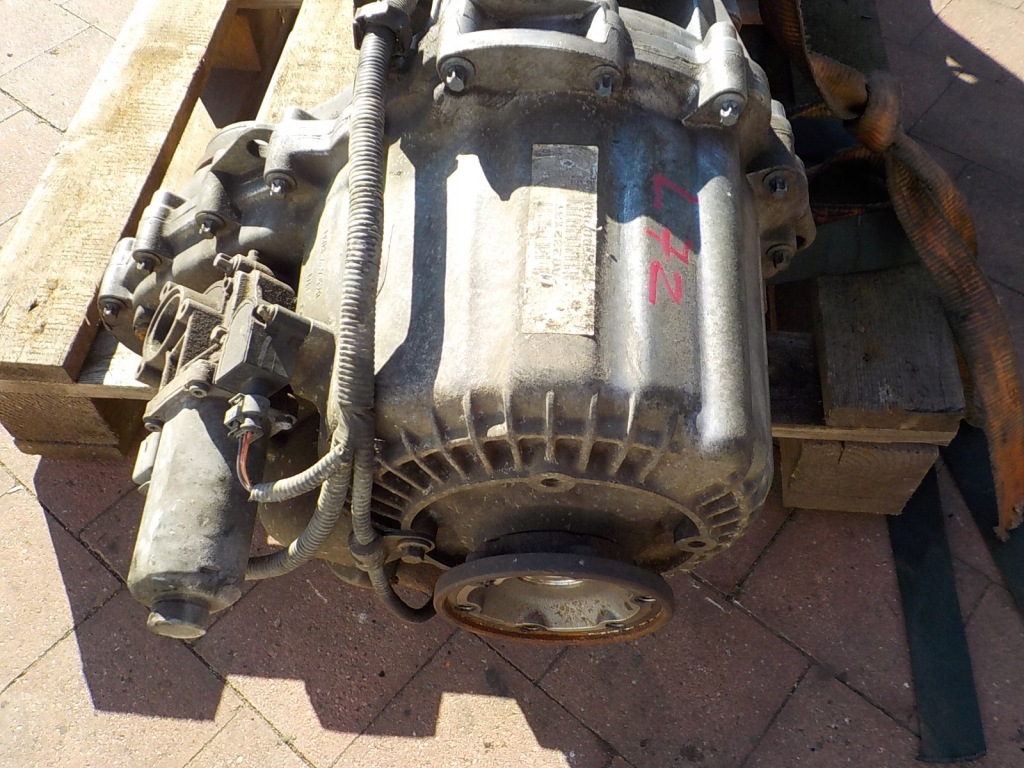 фото №14, Land rover discovery iii 2.7 tdv6 208km коробка передач механическая коробка передач + редуктор