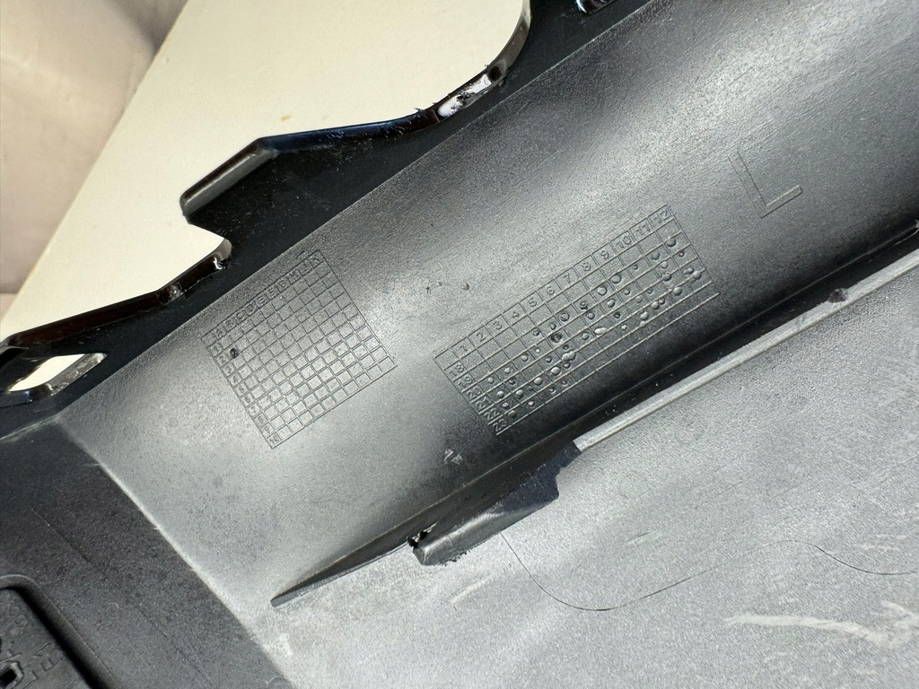 фото №8, Land rover defender l663 2 ii 20r- уголок передний левый бампера перед