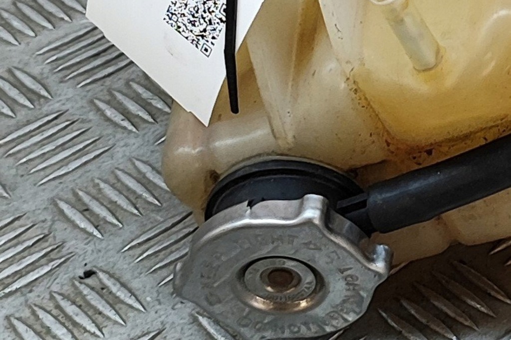 фото №6, Chrysler 300 c mk1 ausgleichsbehälter 4596466af 3.0 дизель 160kw 2008 26280