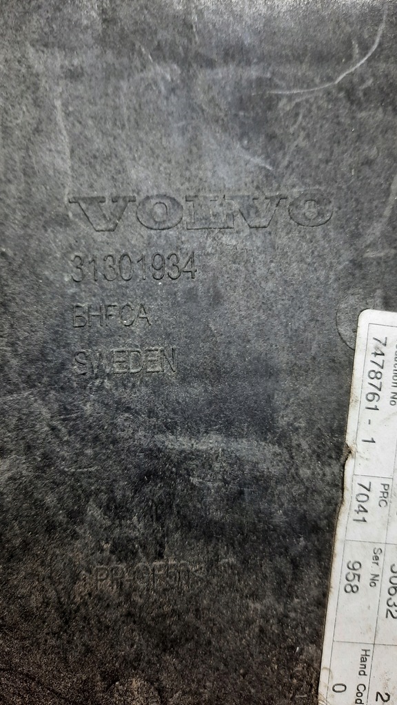 фото №4, Volvo v40 ii основание аккумулятор 31301934