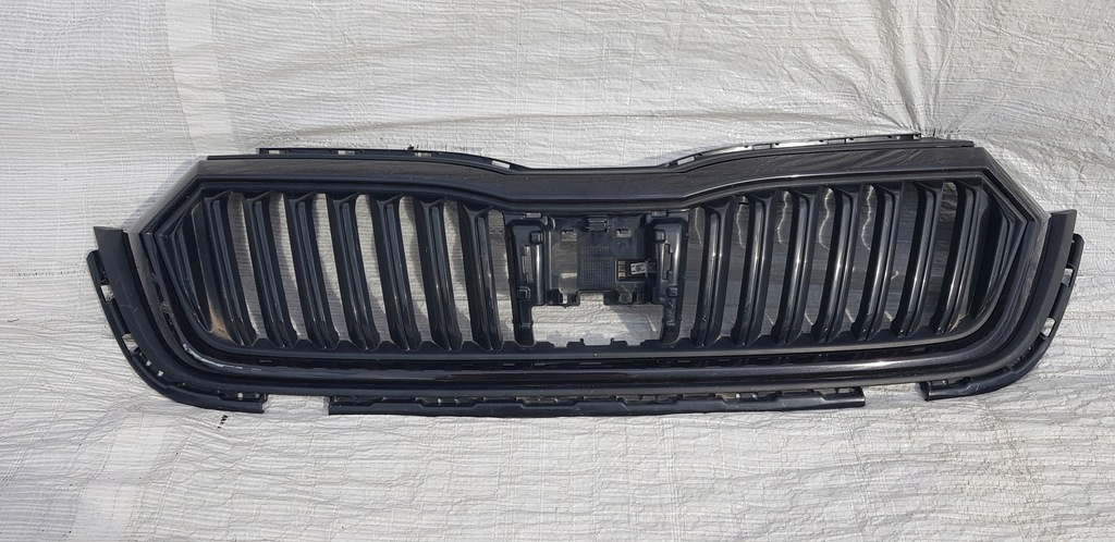 фото №1, Skoda octavia iv 5e3 rs 19- решётка радиатора решётка радиатора