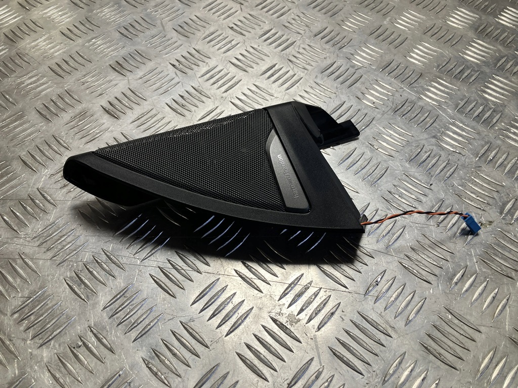 фото №1, Треугольник дверь левый заглушка динамик harman bmw x3 g01