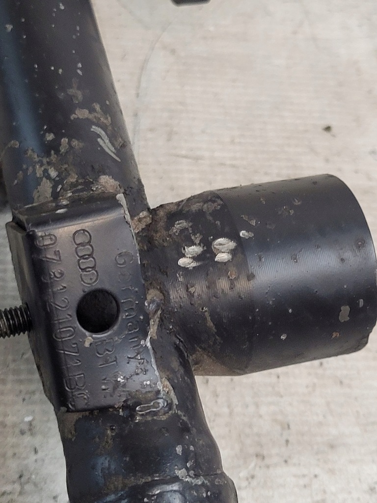 фото №7, Магистраль шланг wody оригинальный номер 078121071bc audi a6 c5 2.4b 98r.