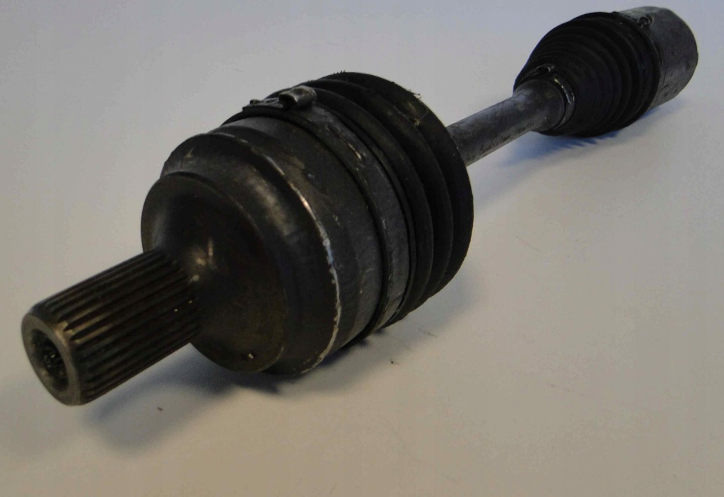 фото №3, Mercedes cls 218 привідний вал ліва передня 4matic 4x4