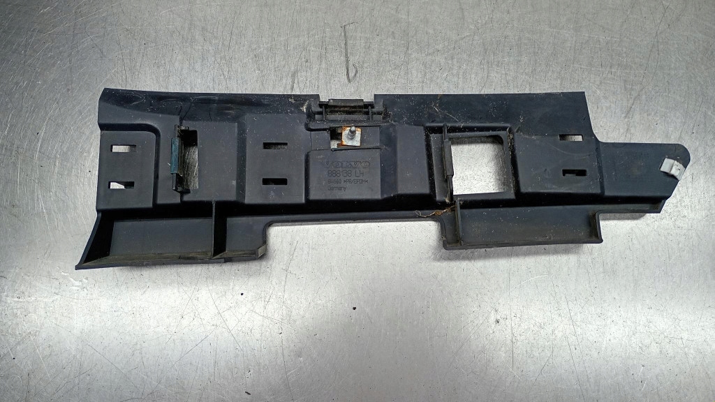Направляющая бампера задняя задний левый оригинальный номер 888138 volvo v40 00-04r в Украине