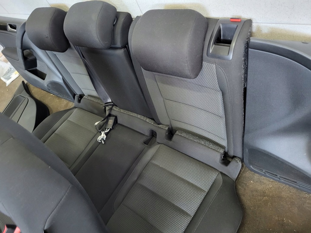 фото №14, Vw golf vi lift hb 5-двері сидіння сидіння обшивка обшивки заднє сидіння uk