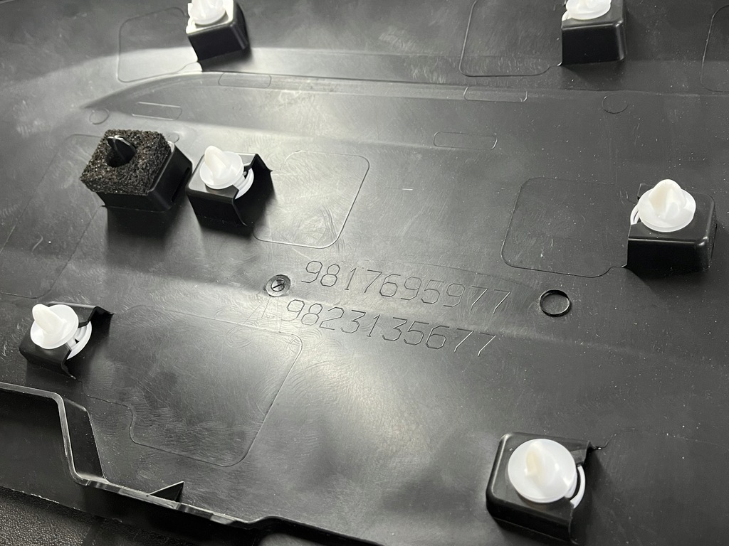 фото №11, Peugeot rifter молдинг дверь правая nowa 9817695977