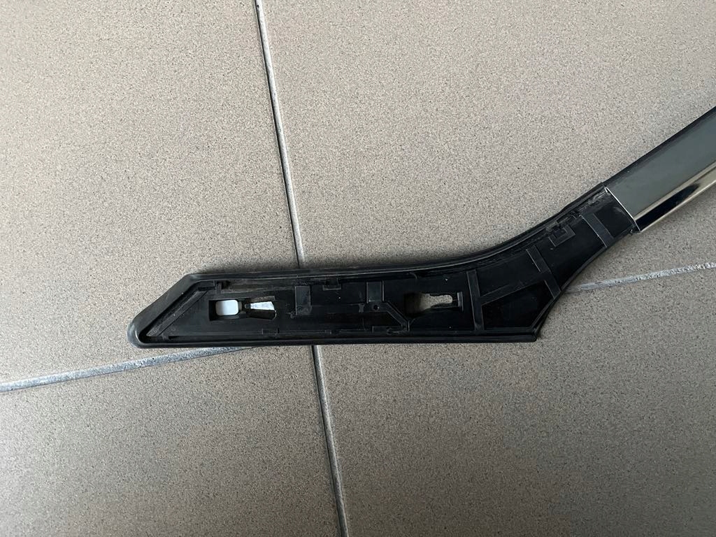 фото №9, Opel mokka ii молдинг кузовная левая 9834902480