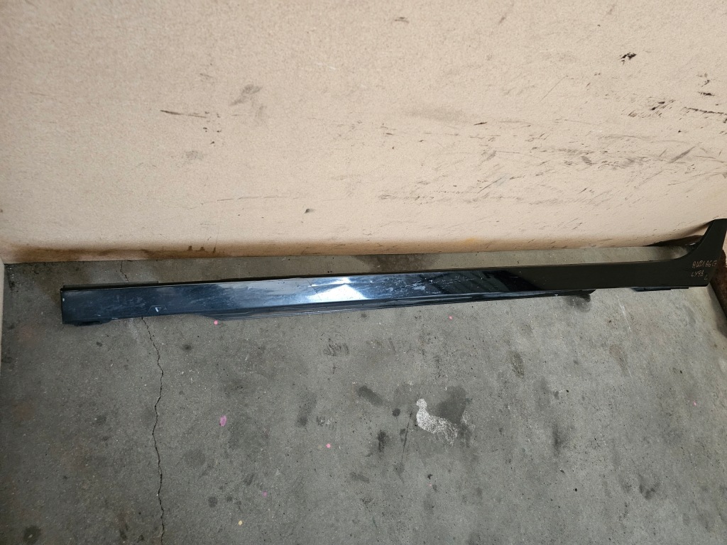 Audi a6 c7 седан 2010-2019 молдинг поріг накладка ліва ly9b 4g0853855g в Україні