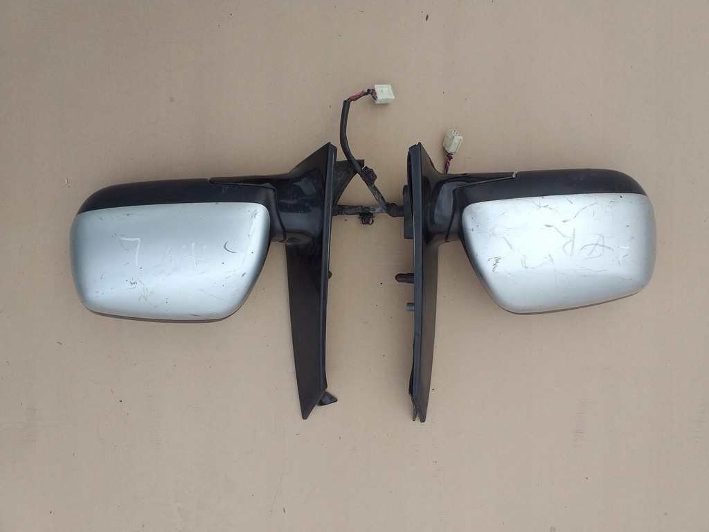 фото №1, Avensis verso зеркало правое