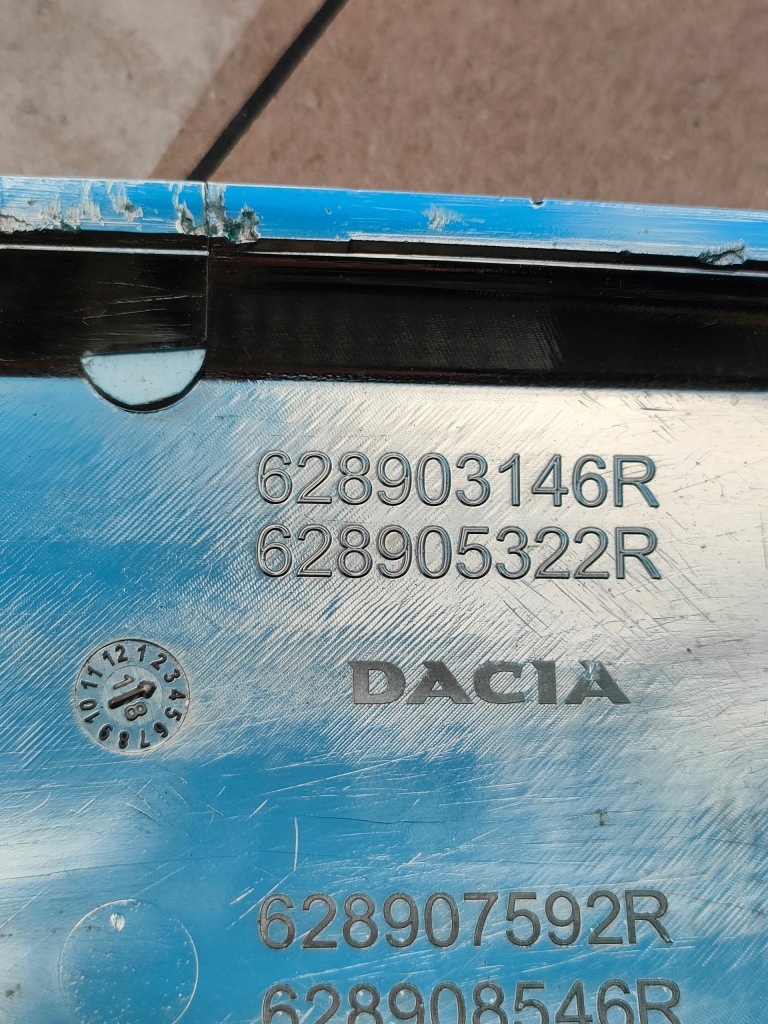 фото №10, Dacia duster ii sandero iii эмблема решётка 628903146r 628905322r