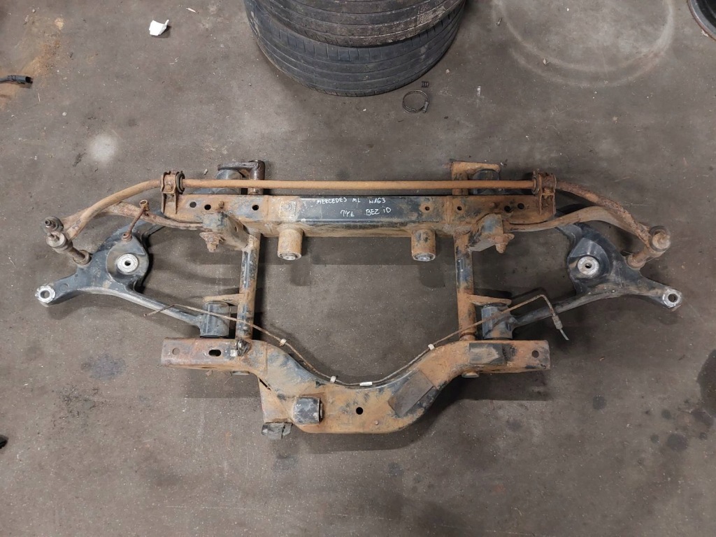 фото №1, Подрамник подвеска задняя mercedes-benz w163 ml 270 cdi