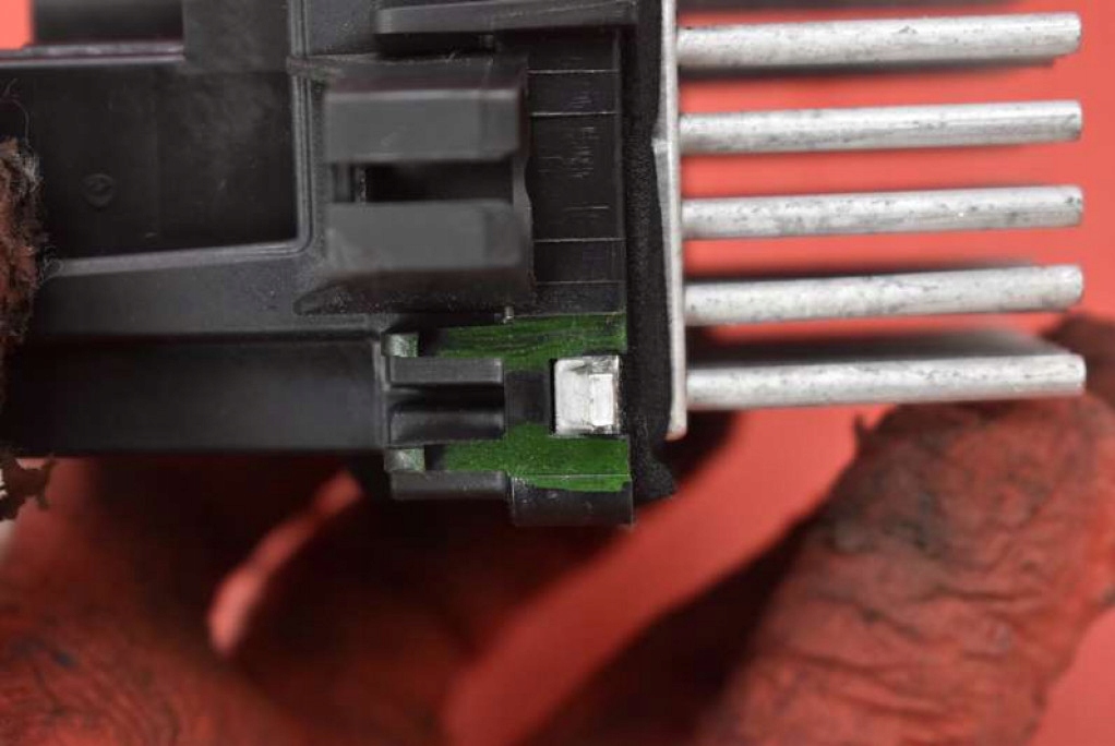 Резистор обдув резистор резистор 13598091 opel astra 4 iv j 11-20 Цена