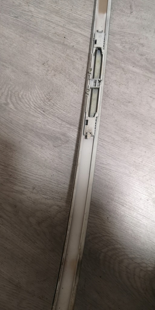 фото №8, Opel adam молдинг кровельная правая заглушка