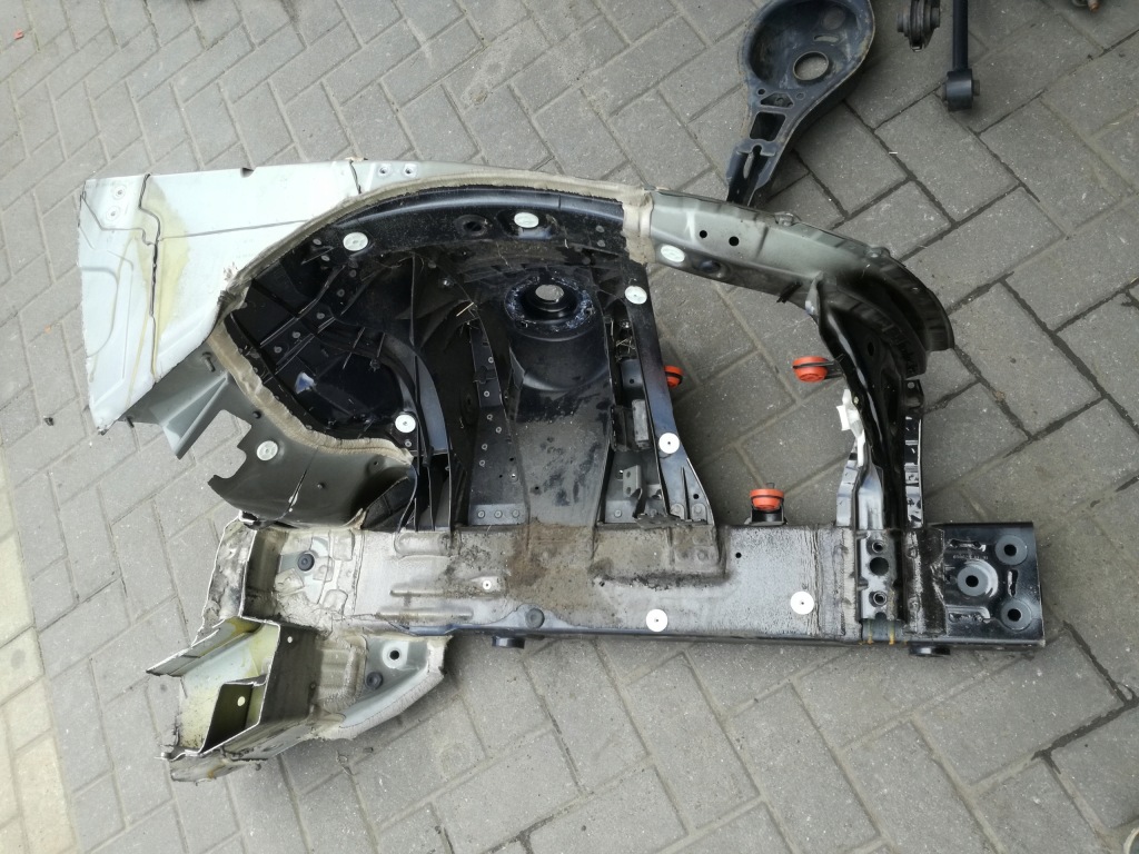 фото №4, Bmw g30 g31 лонжерон підкрилок чверть права перед