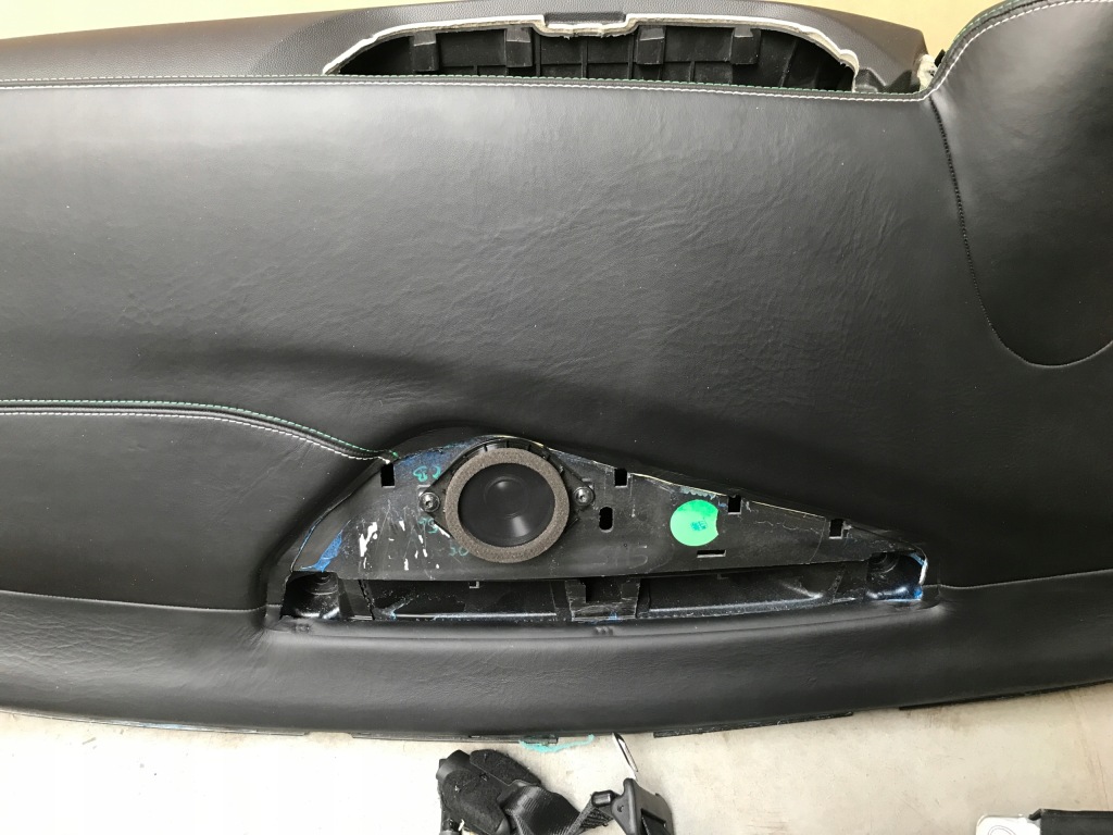 фото №12, Alfa romeo stelvio quadrifoglio консоль панель приладів ремені шкіра відновлена usa