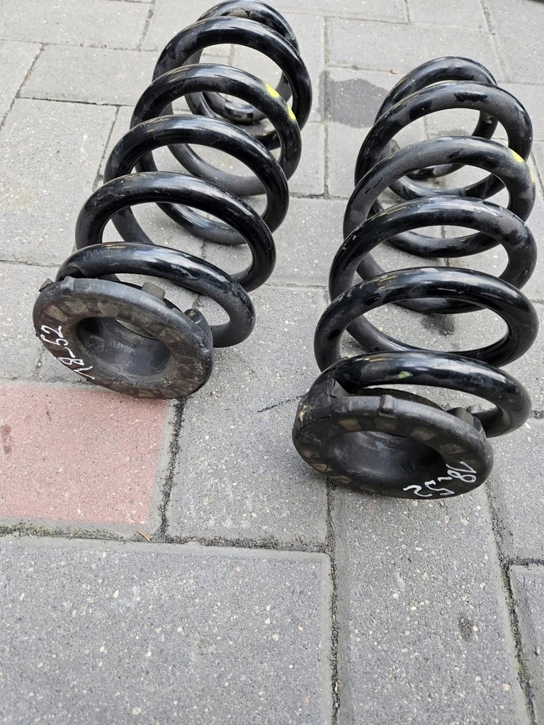 фото №1, Пружина пружины задняя 505356700 alfa romeo stelvio qv quadrifoglio