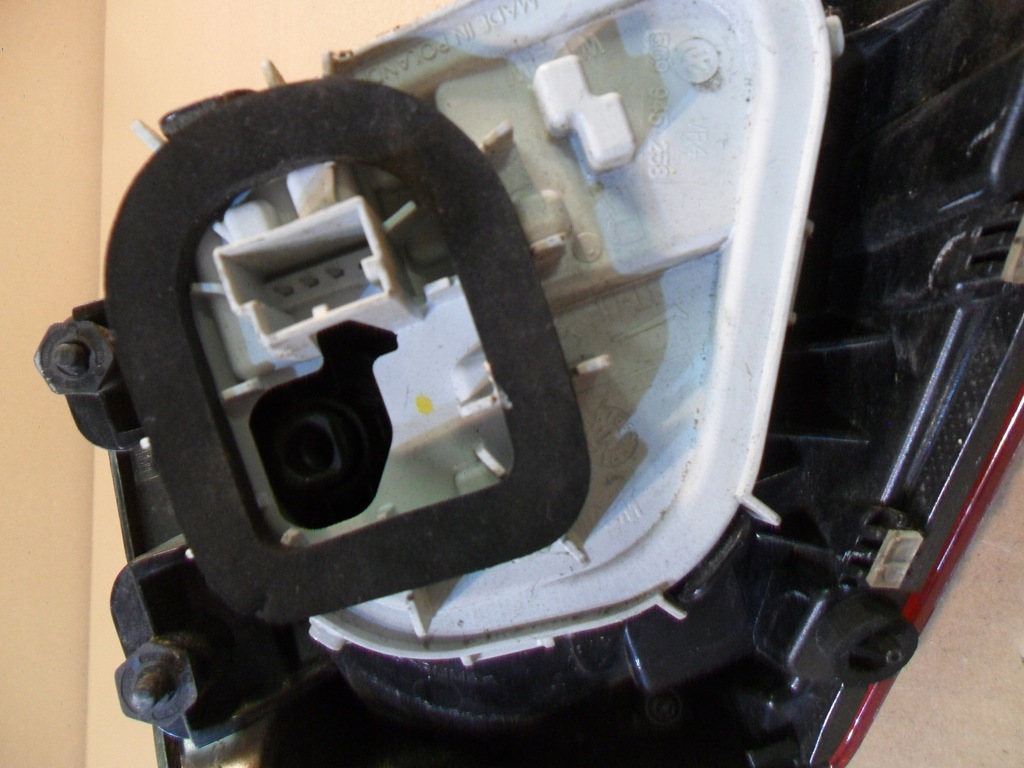 фото №15, Права лампа задня - vw golf vii 7 kombi - 5g9945096c