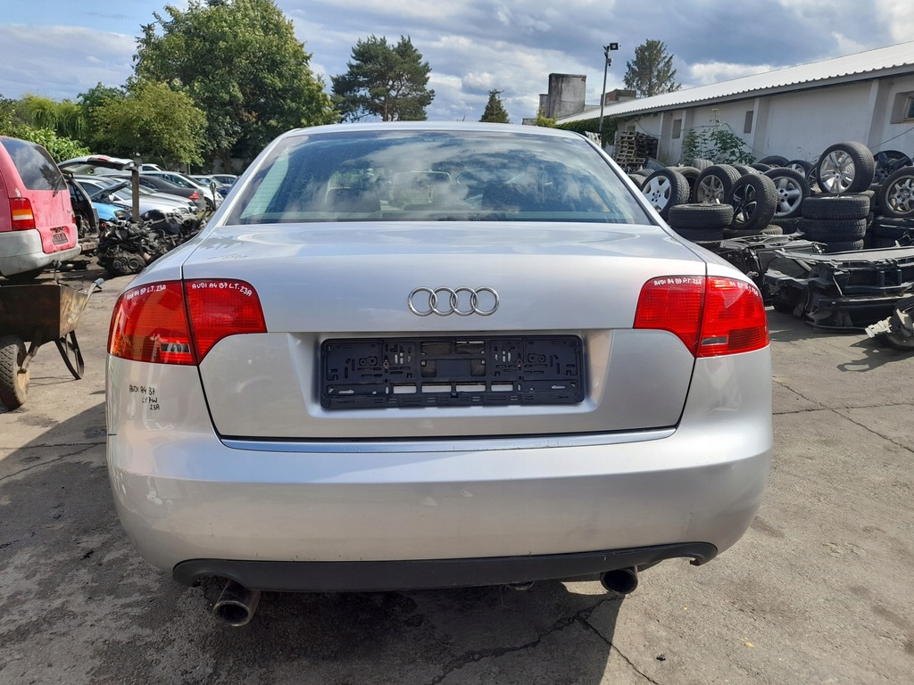 фото №14, Audi a4 b7 лампа правый задняя правая задняя крыло