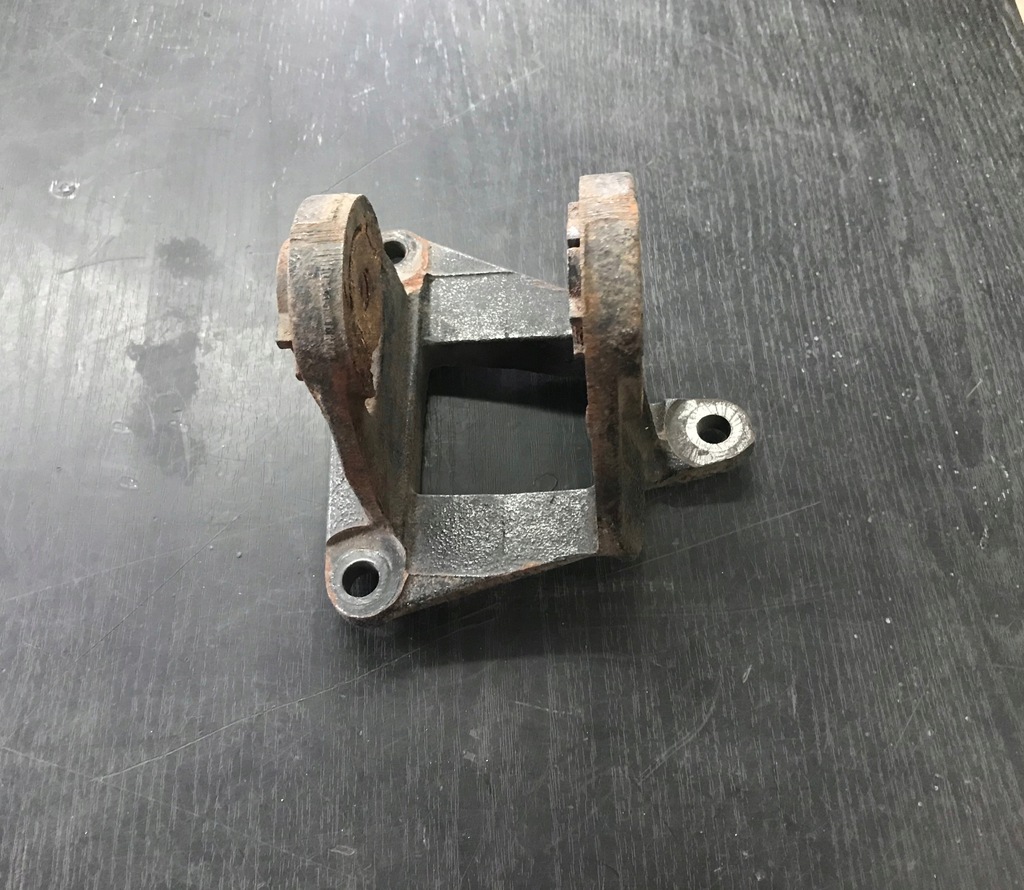 фото №1, Ford mondeo mk2 кронштейн двигуна