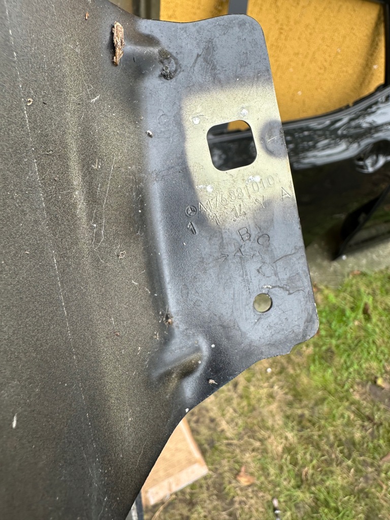 фото №7, Mercedes a klasa 176 крила лівий передній оригінальний