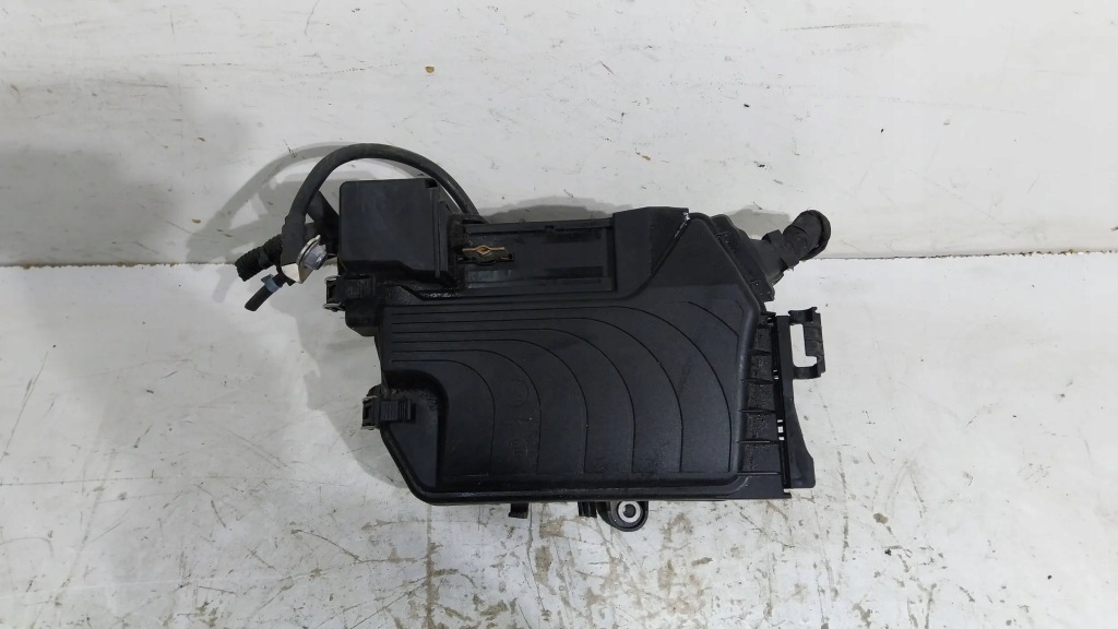 Коробка запобіжників a2465400182 mercedes a w176 cla w117 b w246 в Україні