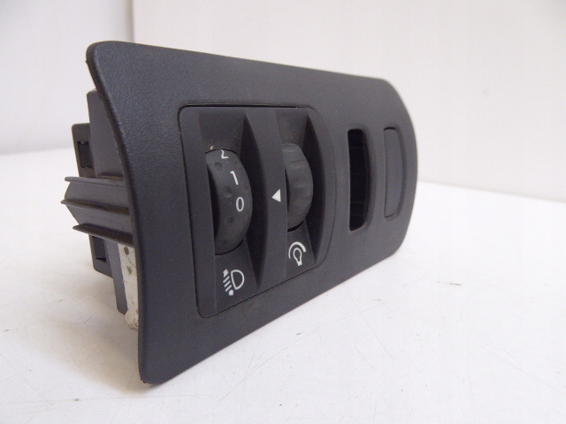 фото №4, Renault clio iii регулировка кнопка света