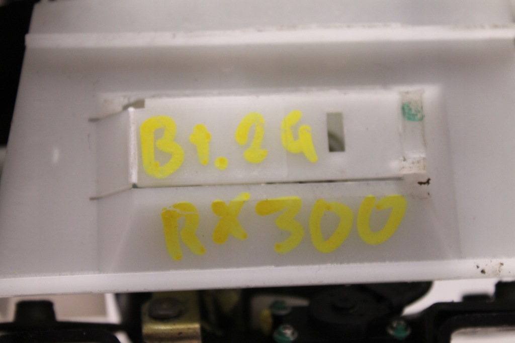 фото №4, Lexus rx300 ii 03r- замок кришки багажника